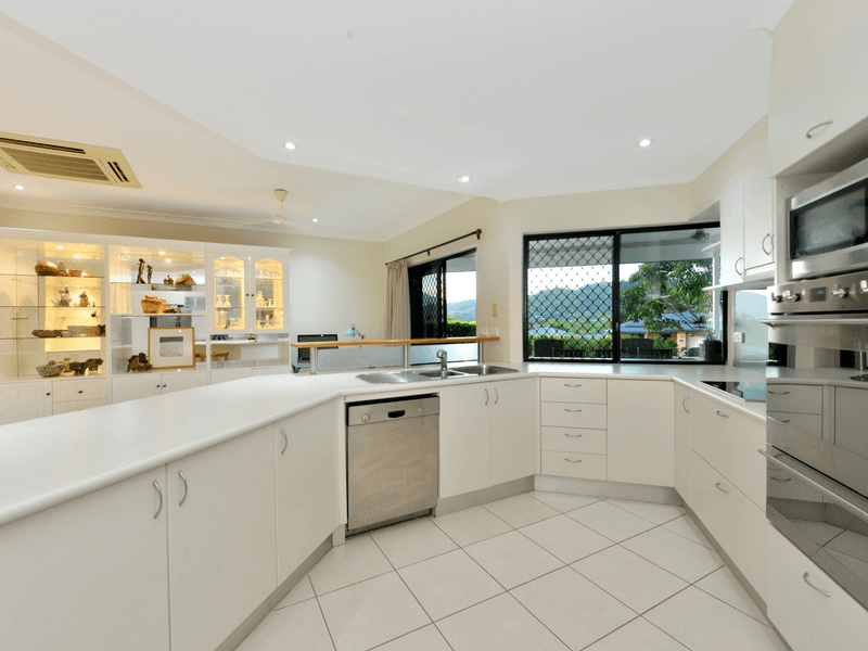 21 Findlay Street, BRINSMEAD, QLD 4870