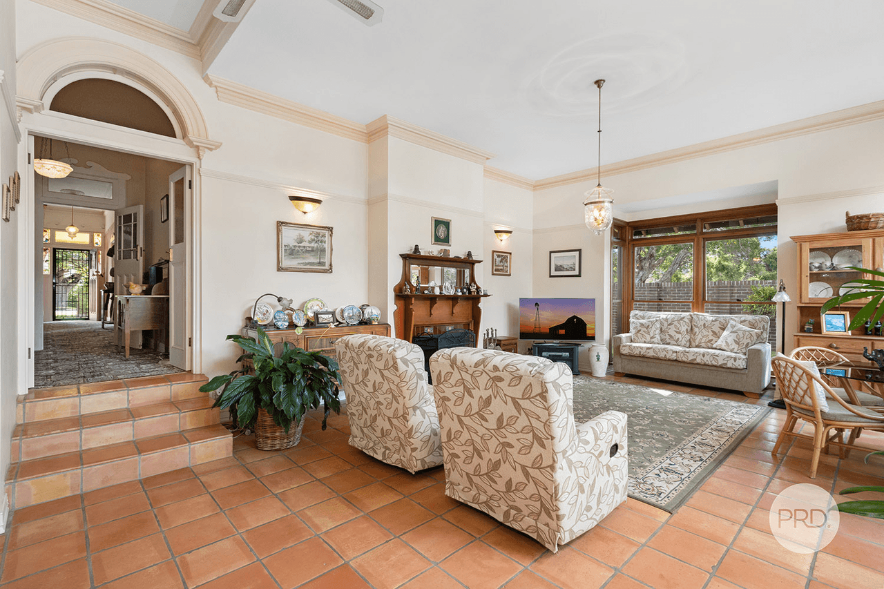 51 Woronora Parade, OATLEY, NSW 2223