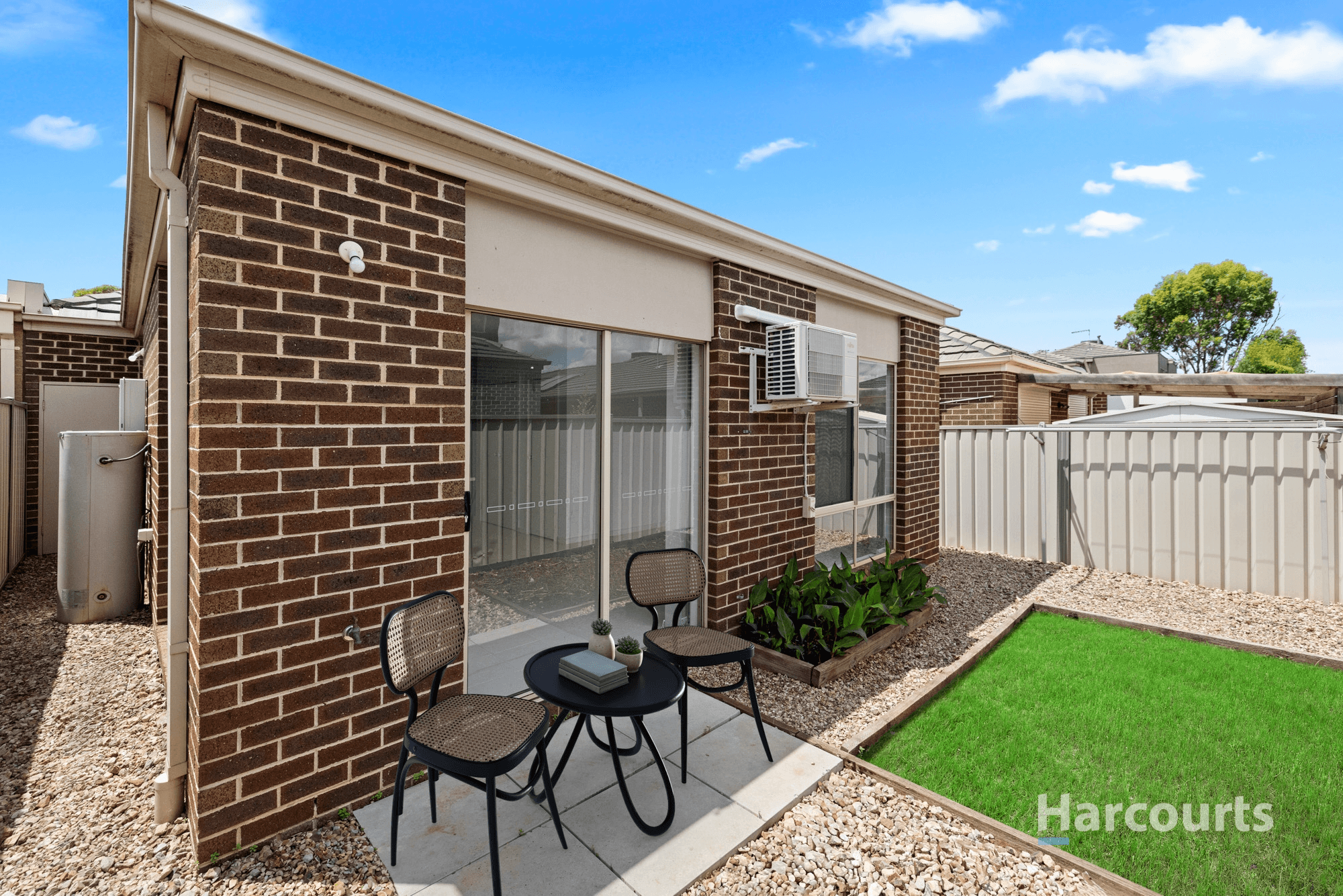 5/40 McCubbin Way, Caroline Springs, VIC 3023