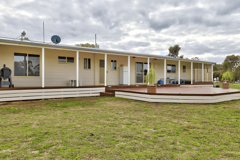 15 Boxwood Court, DENILIQUIN, NSW 2710