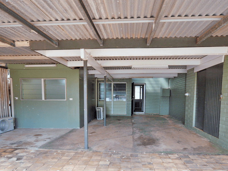 Unit 3/2 Delonix Ct, Rocky Point, QLD 4874