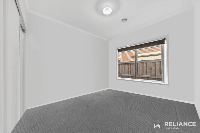 10 Easy Street, Diggers Rest, VIC 3427