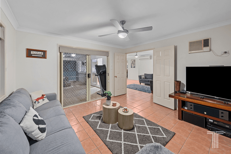 23 Bells Place, Carindale, QLD 4152