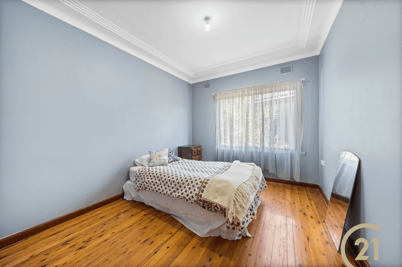 34 Waterside Crescent, Carramar, NSW 2163