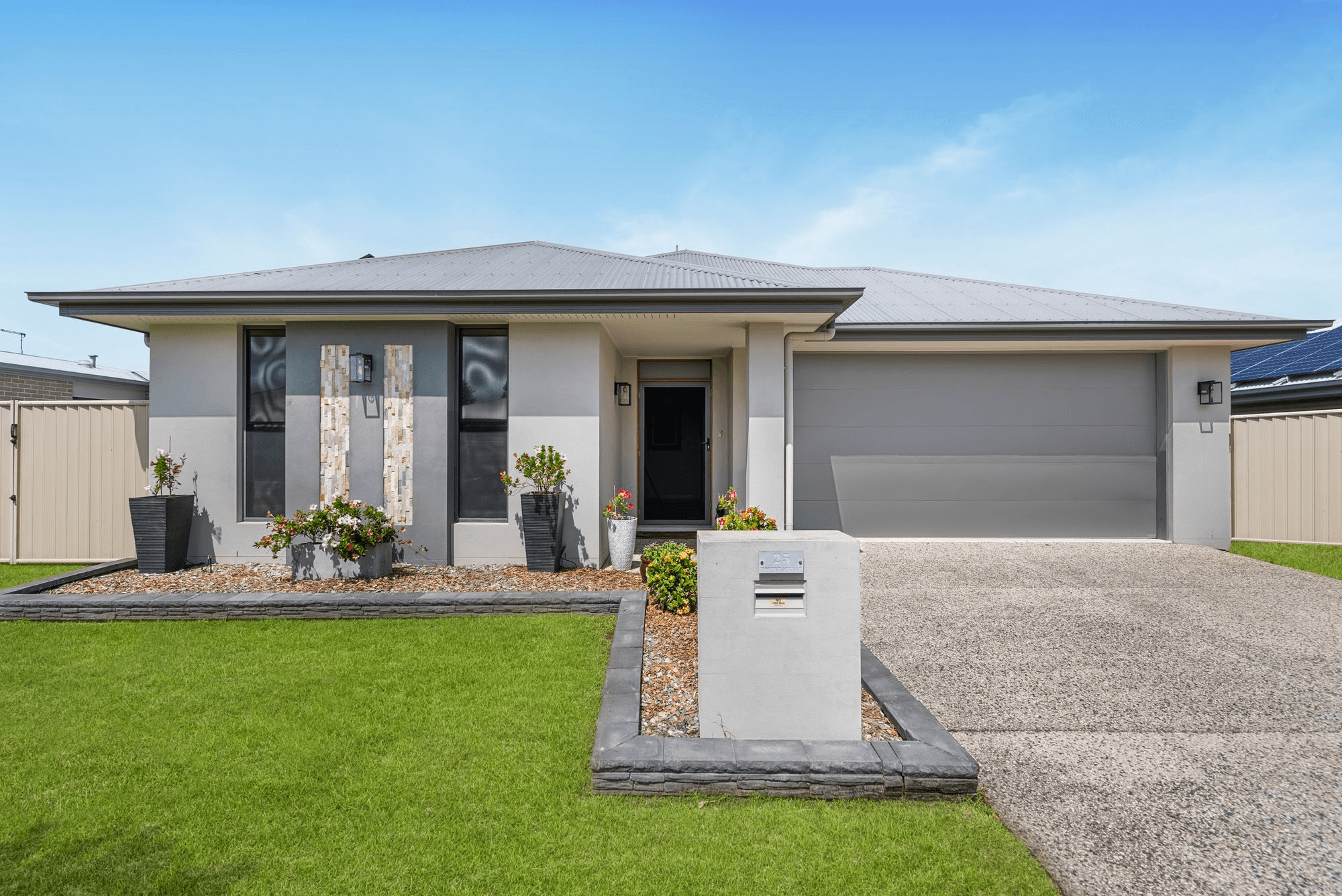 25 Hooper Street, BIRKDALE, QLD 4159