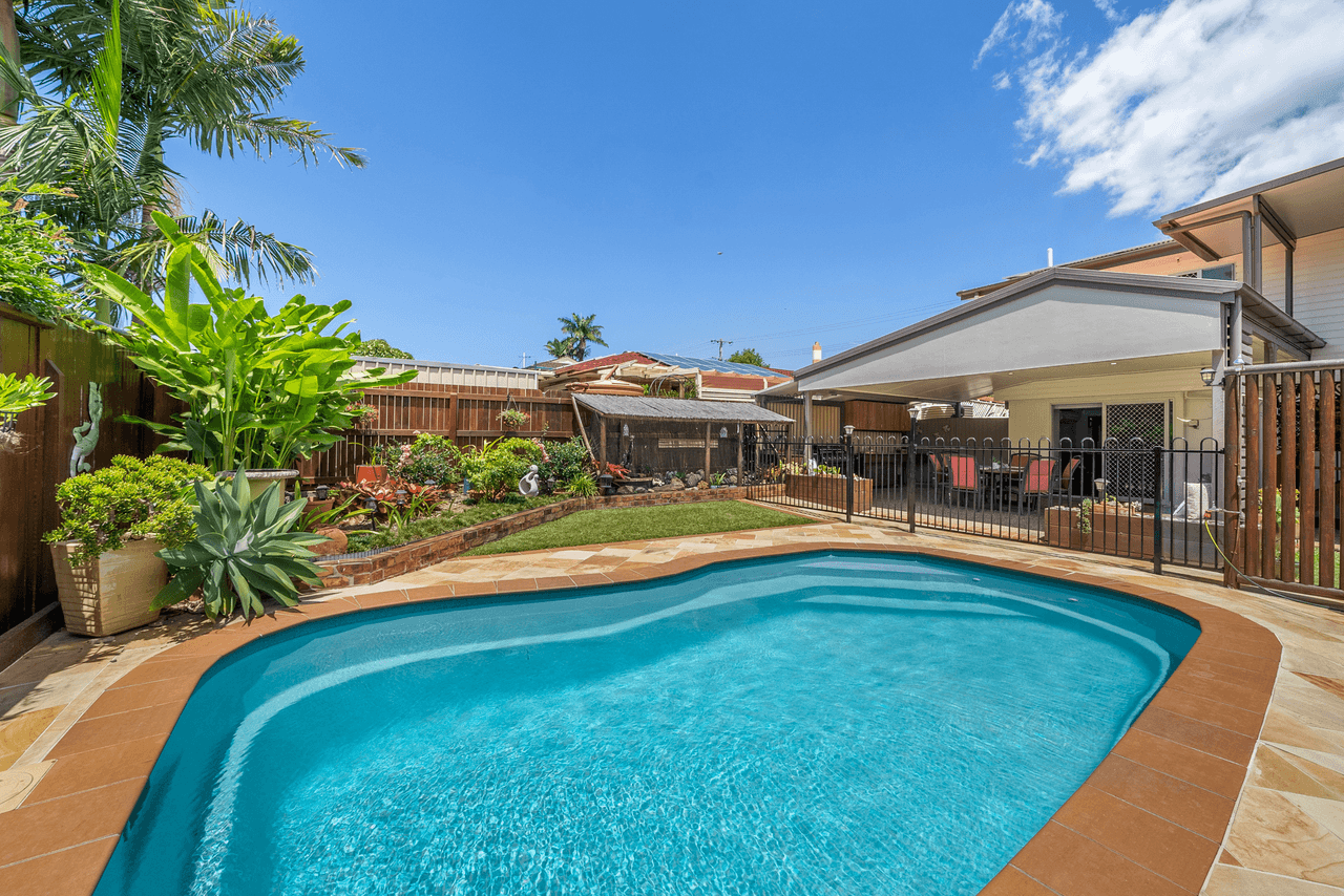 28 Porter Street, REDCLIFFE, QLD 4020