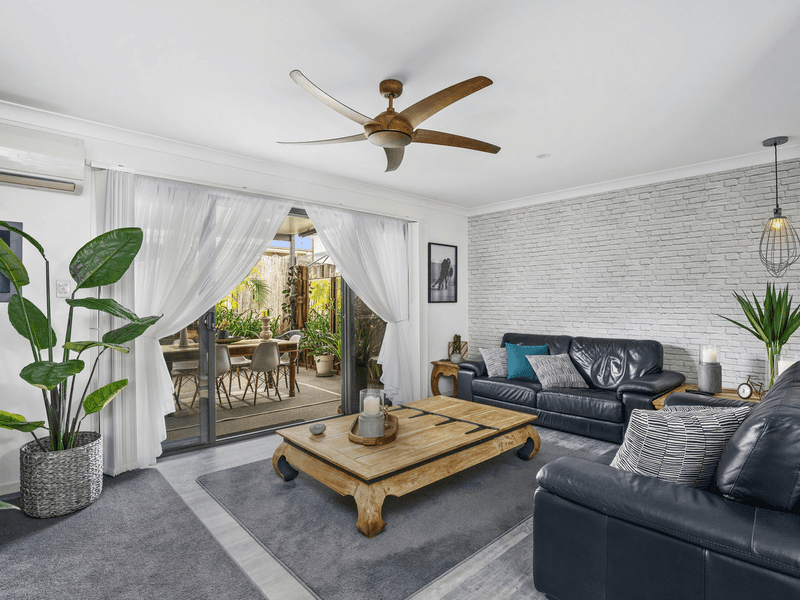 1/1 Gascoyne Street, PACIFIC PINES, QLD 4211