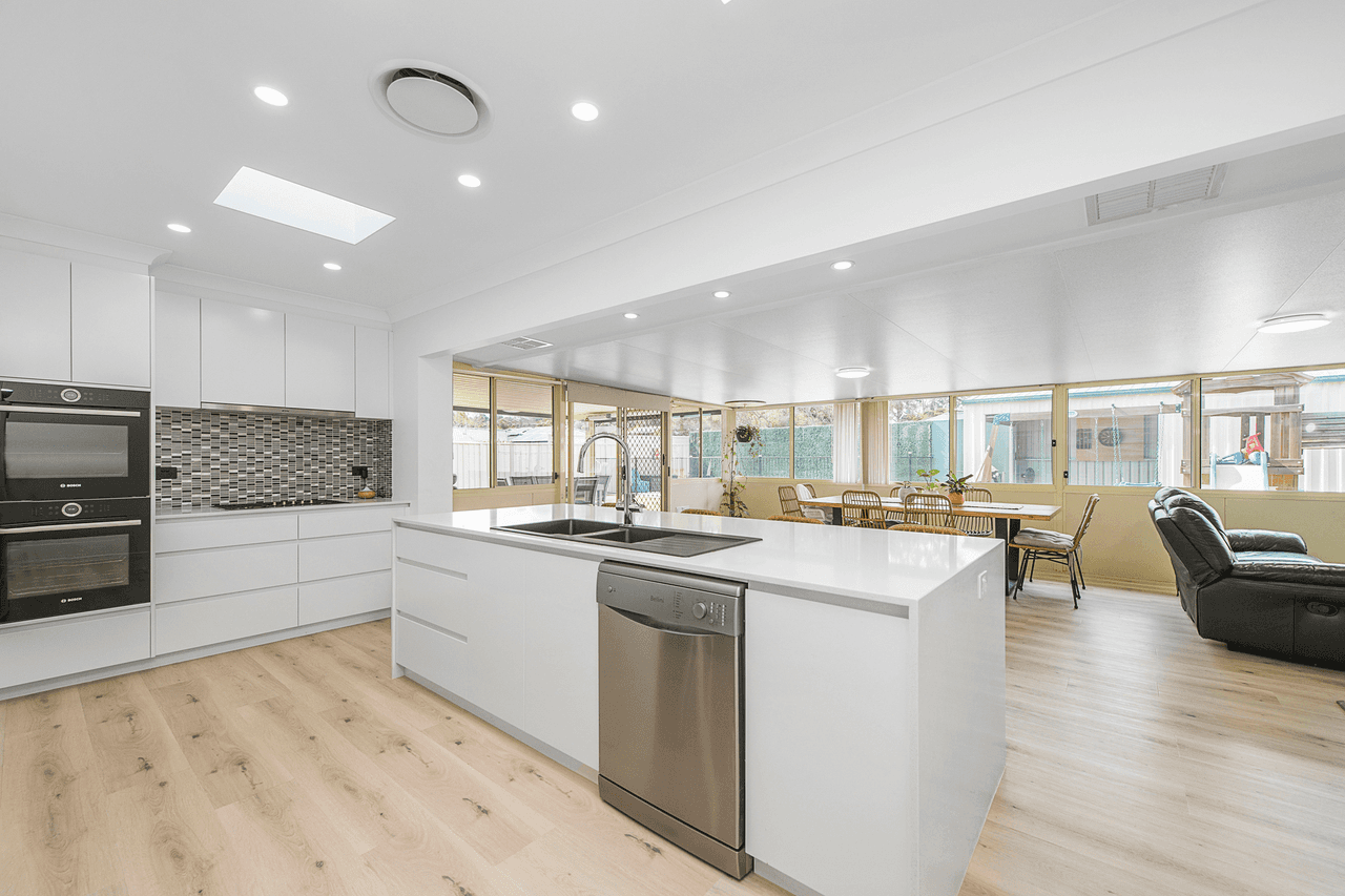 22 Greenmeadows Drive, PORT MACQUARIE, NSW 2444