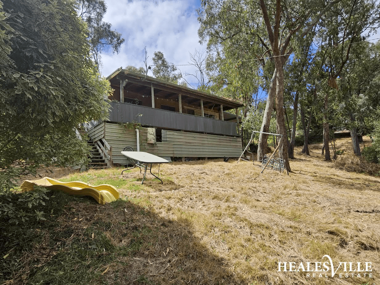 48 Lowes Road, CHUM CREEK, VIC 3777