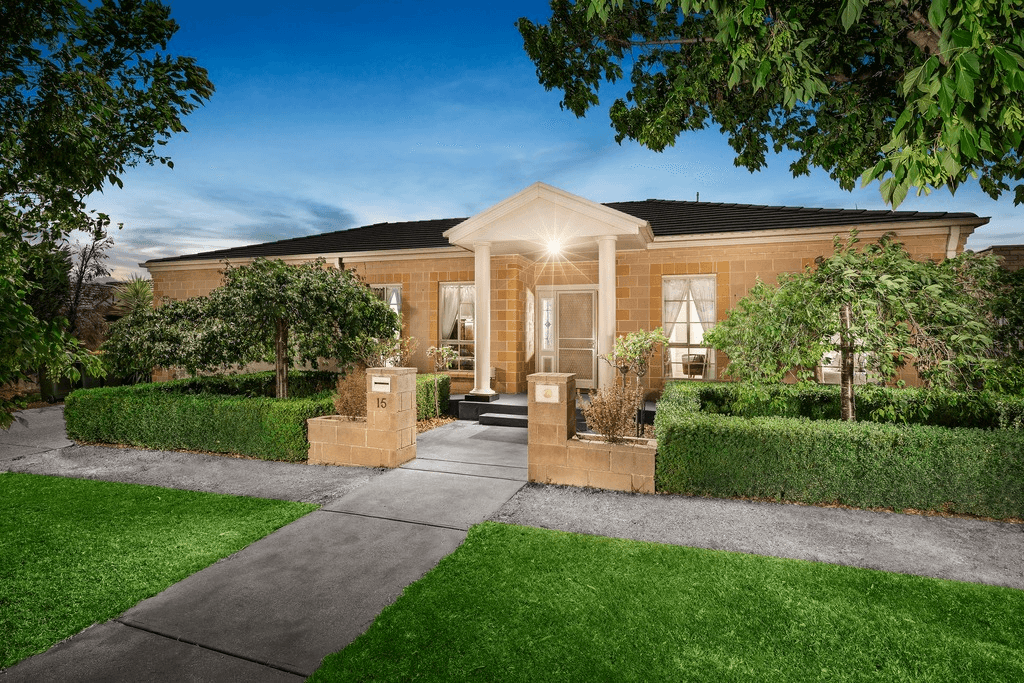 15 Sturrock Court, Mill Park, VIC 3082