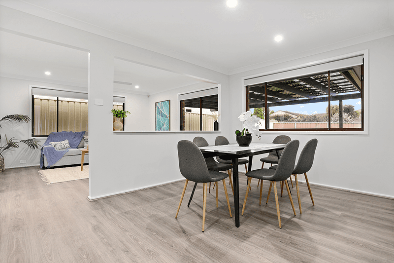 18 Arundel Park Drive, St Clair, NSW 2759