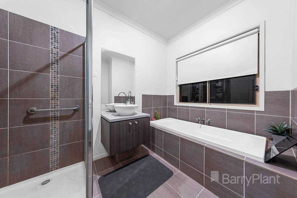 72 Moondani Avenue, St Albans, VIC 3021