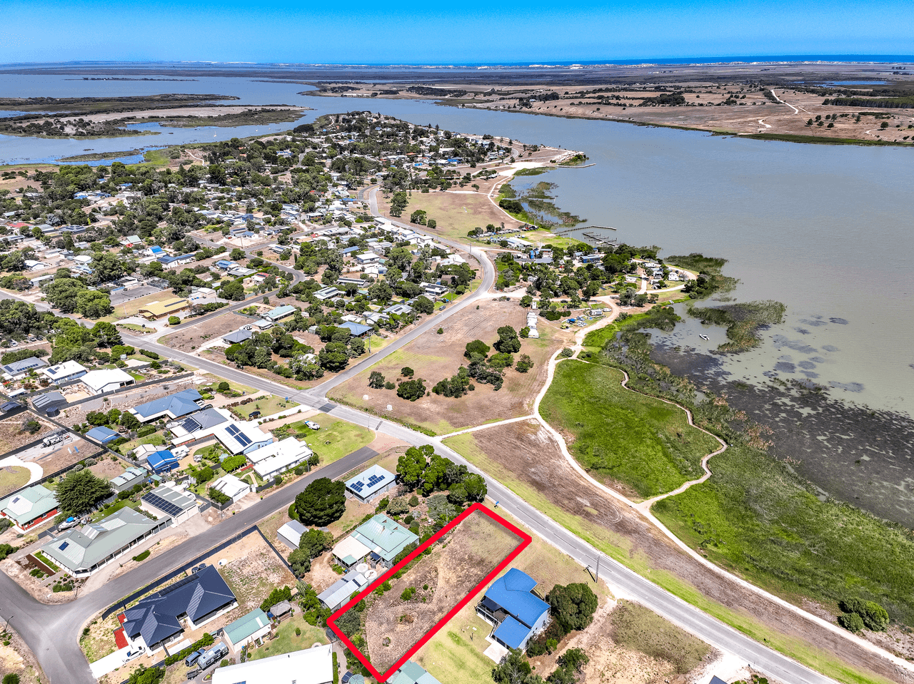 Lot 14 ALEXANDRINA Drive, CLAYTON BAY, SA 5256