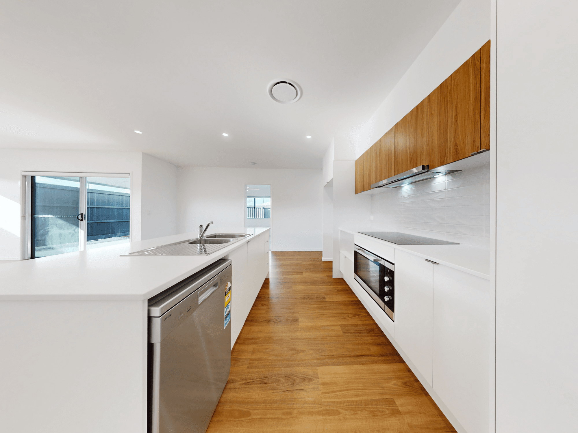 28 Girraween Crescent, Banya, QLD 4551