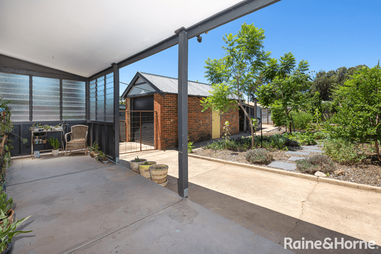 18 Brookong Avenue, WAGGA WAGGA, NSW 2650