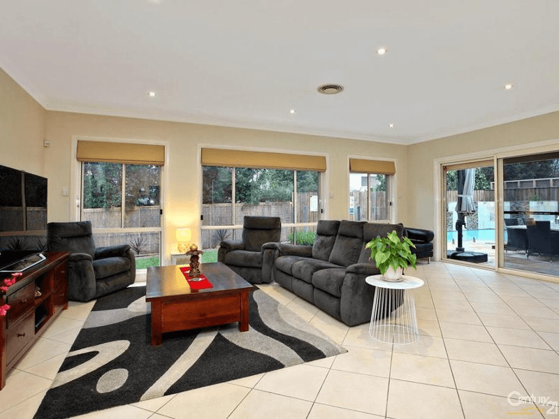 11 Eric Cooper Drive, Castle Hill, NSW 2154