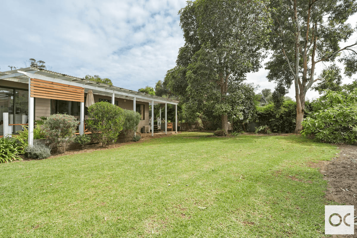 11 Dolphin Avenue, Carrickalinga, SA 5204
