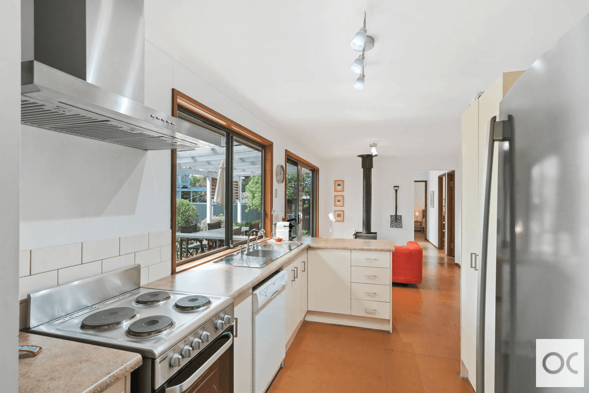 11 Dolphin Avenue, Carrickalinga, SA 5204
