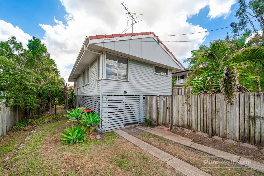 15  Camoola Street, KEPERRA, QLD 4054