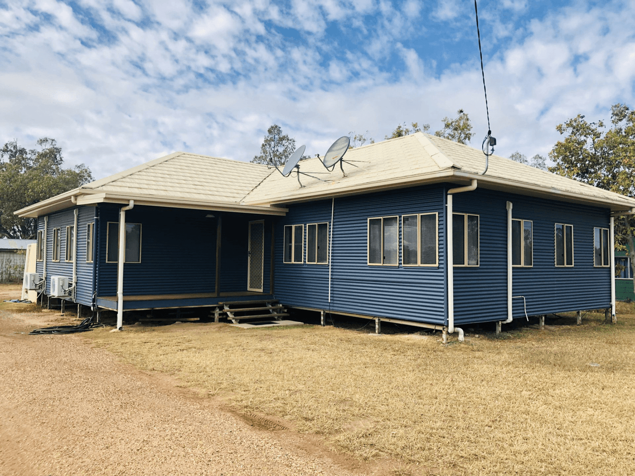 6-8 Landsborough Street, WALLUMBILLA, QLD 4428