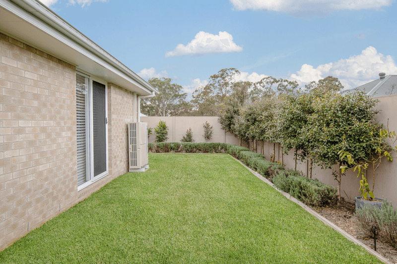 11 Kinnavane Road, NORTH ROTHBURY, NSW 2335