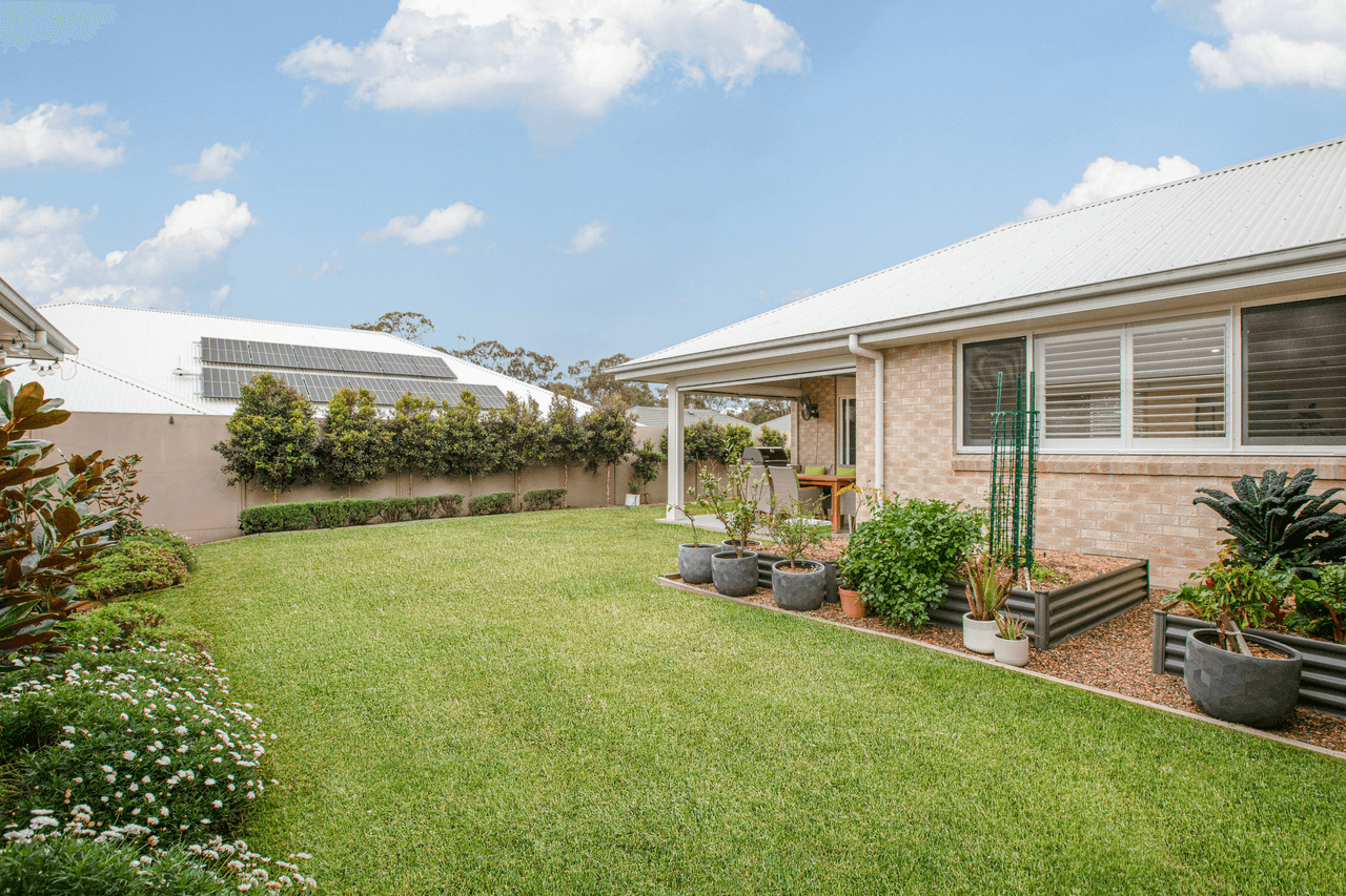 11 Kinnavane Road, NORTH ROTHBURY, NSW 2335