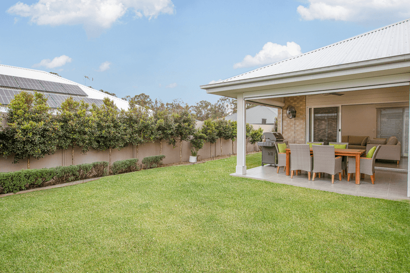 11 Kinnavane Road, NORTH ROTHBURY, NSW 2335