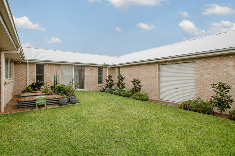 11 Kinnavane Road, NORTH ROTHBURY, NSW 2335