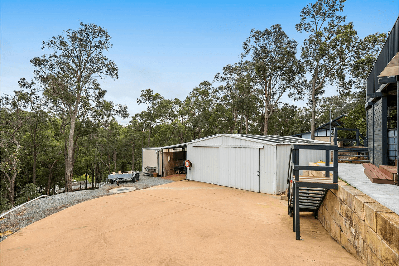 13 Cabarita Road, KALAMUNDA, WA 6076