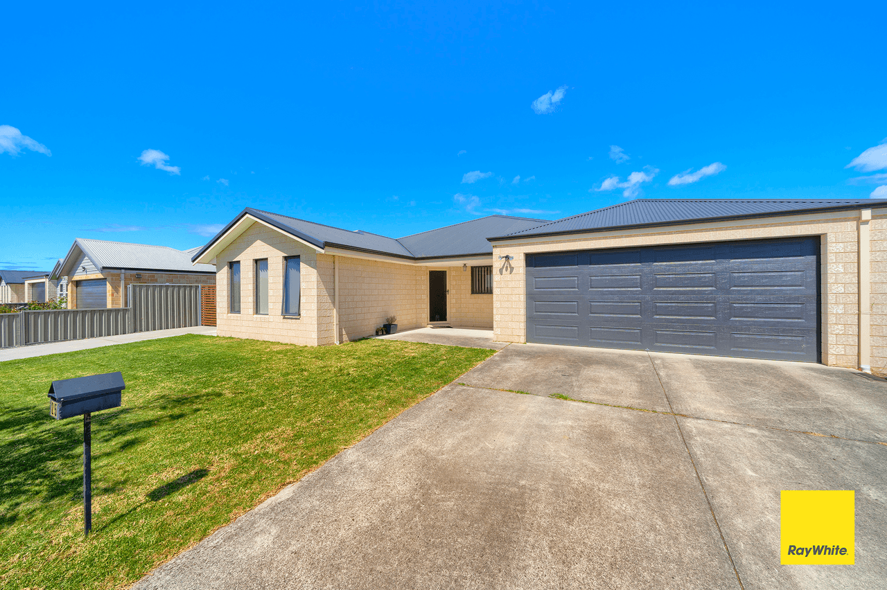 25 Kitcher Parade, MCKAIL, WA 6330