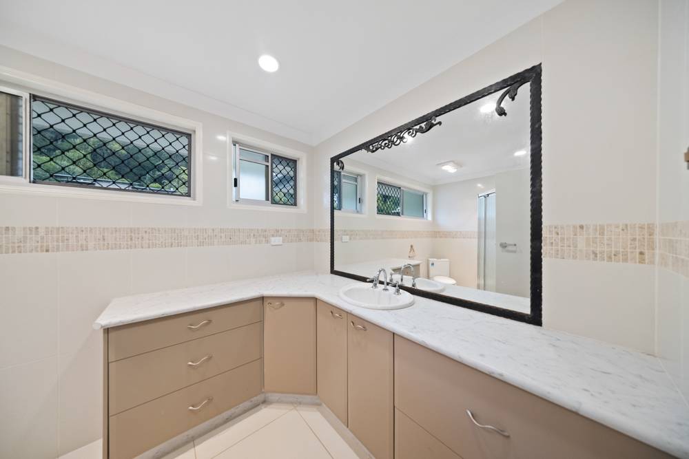 4 Pangatta Court, RAINBOW BEACH, QLD 4581