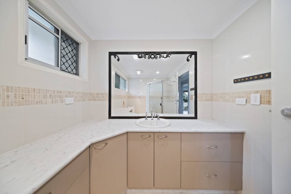 4 Pangatta Court, RAINBOW BEACH, QLD 4581