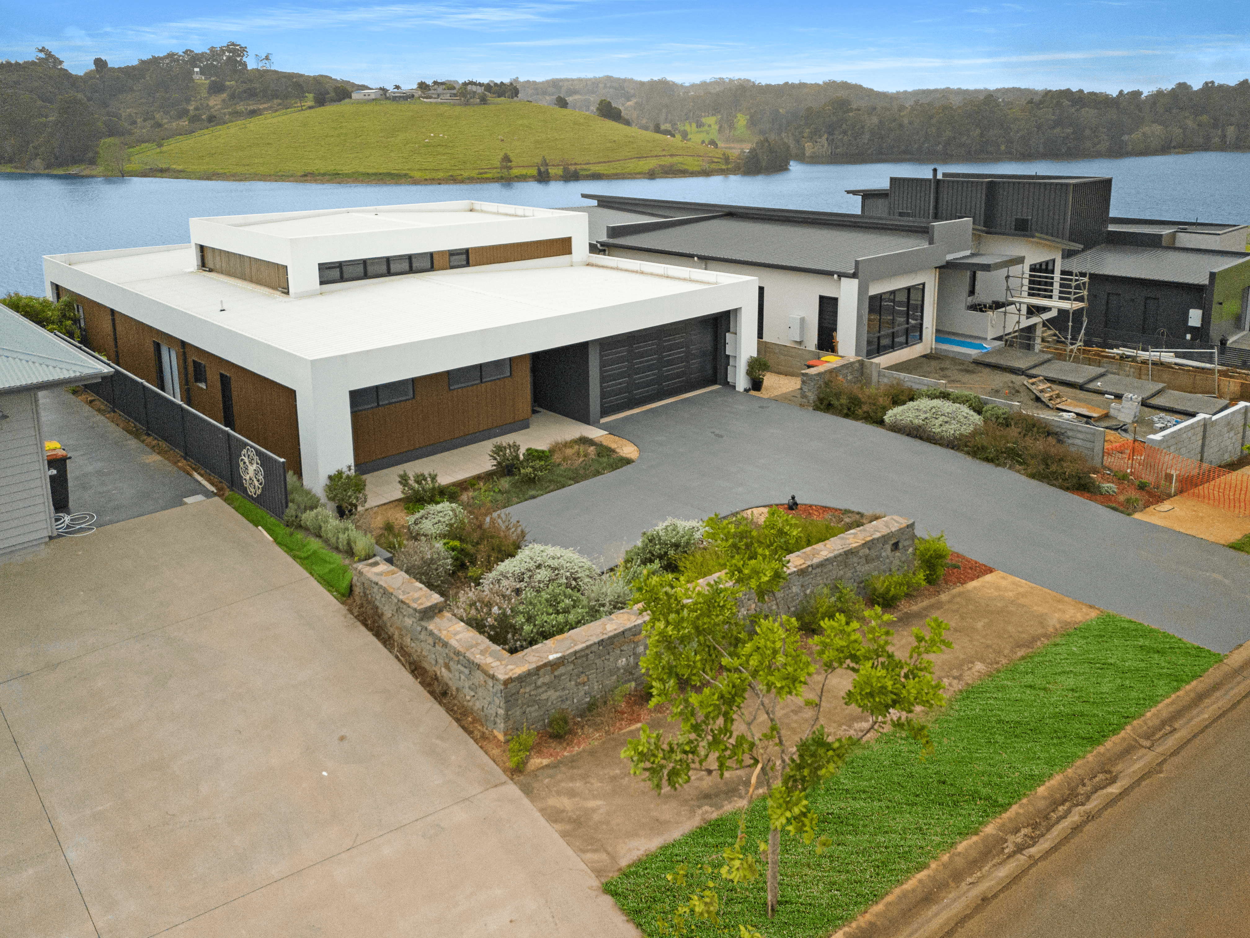 11 Waterfront Terrace, YUNGABURRA, QLD 4884