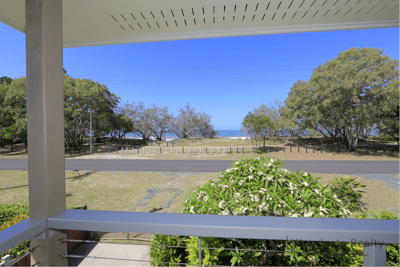 20 Esplanade, Woodgate, QLD 4660