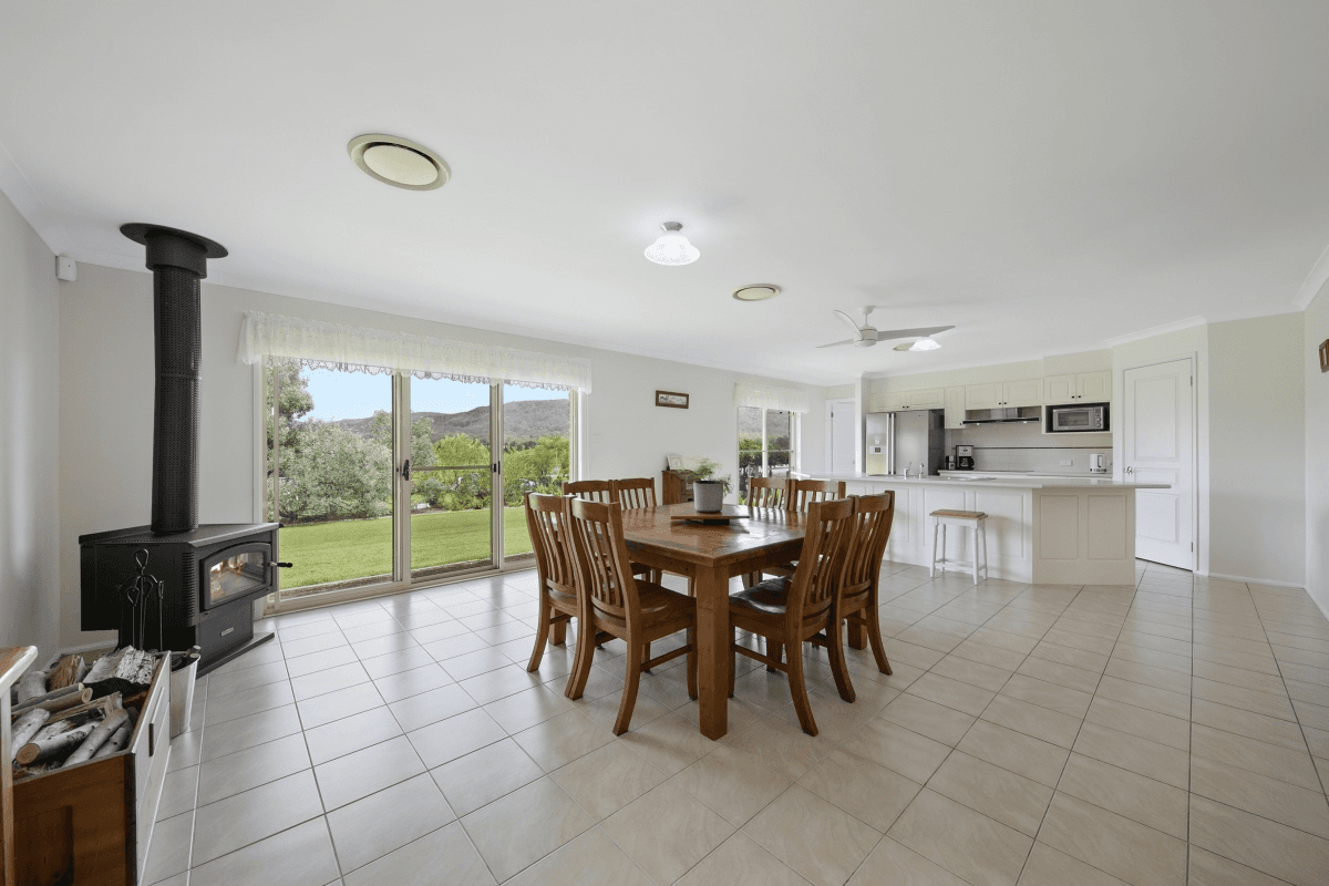 3 Tenth Avenue, Millfield, NSW 2325