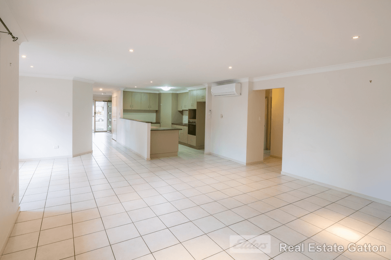 30 Andrews Drive, Gatton, QLD 4343