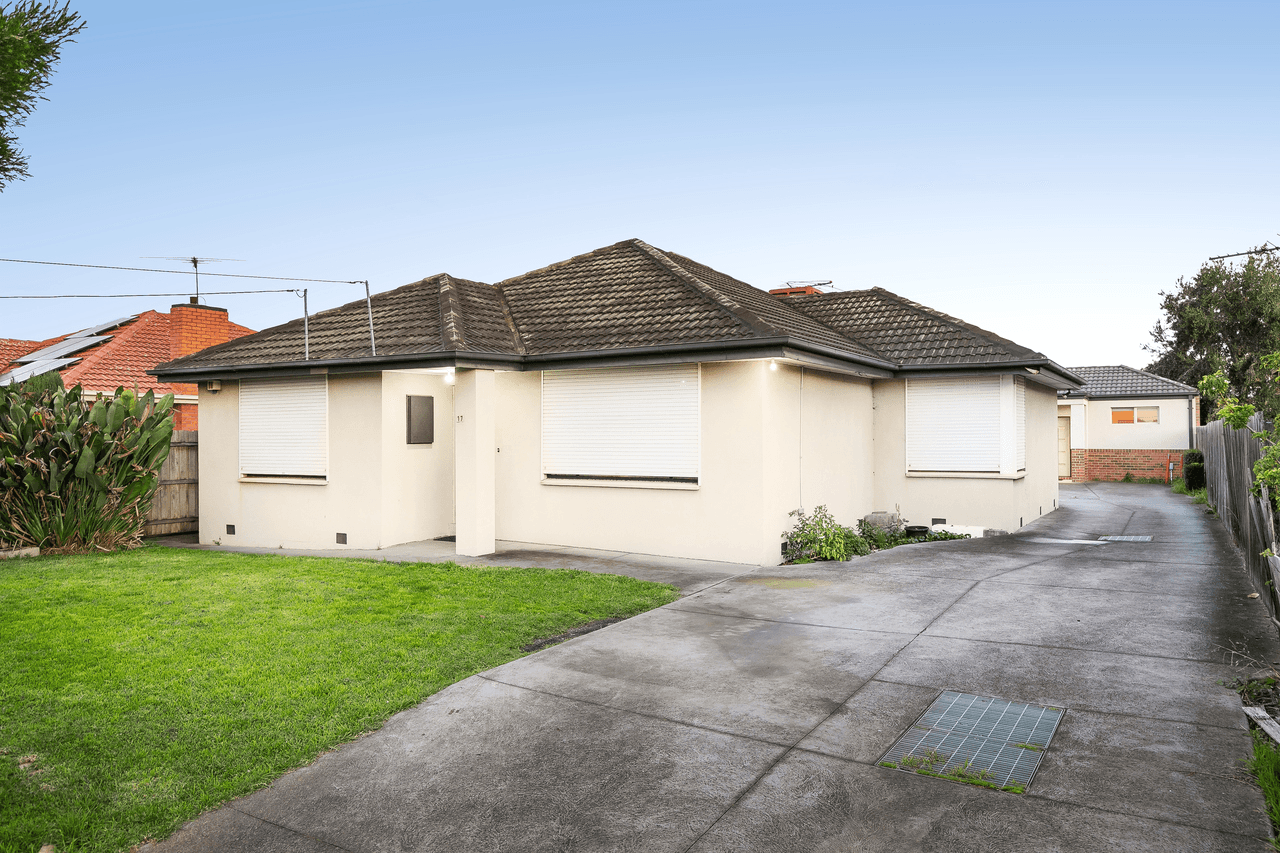 1 & 2/17 Denys Street, FAWKNER, VIC 3060