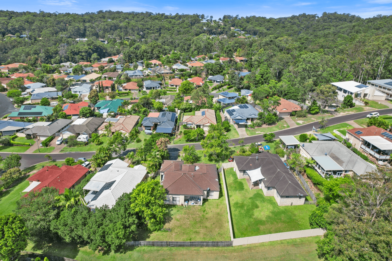 9 Laurina Court, Elanora, QLD 4221