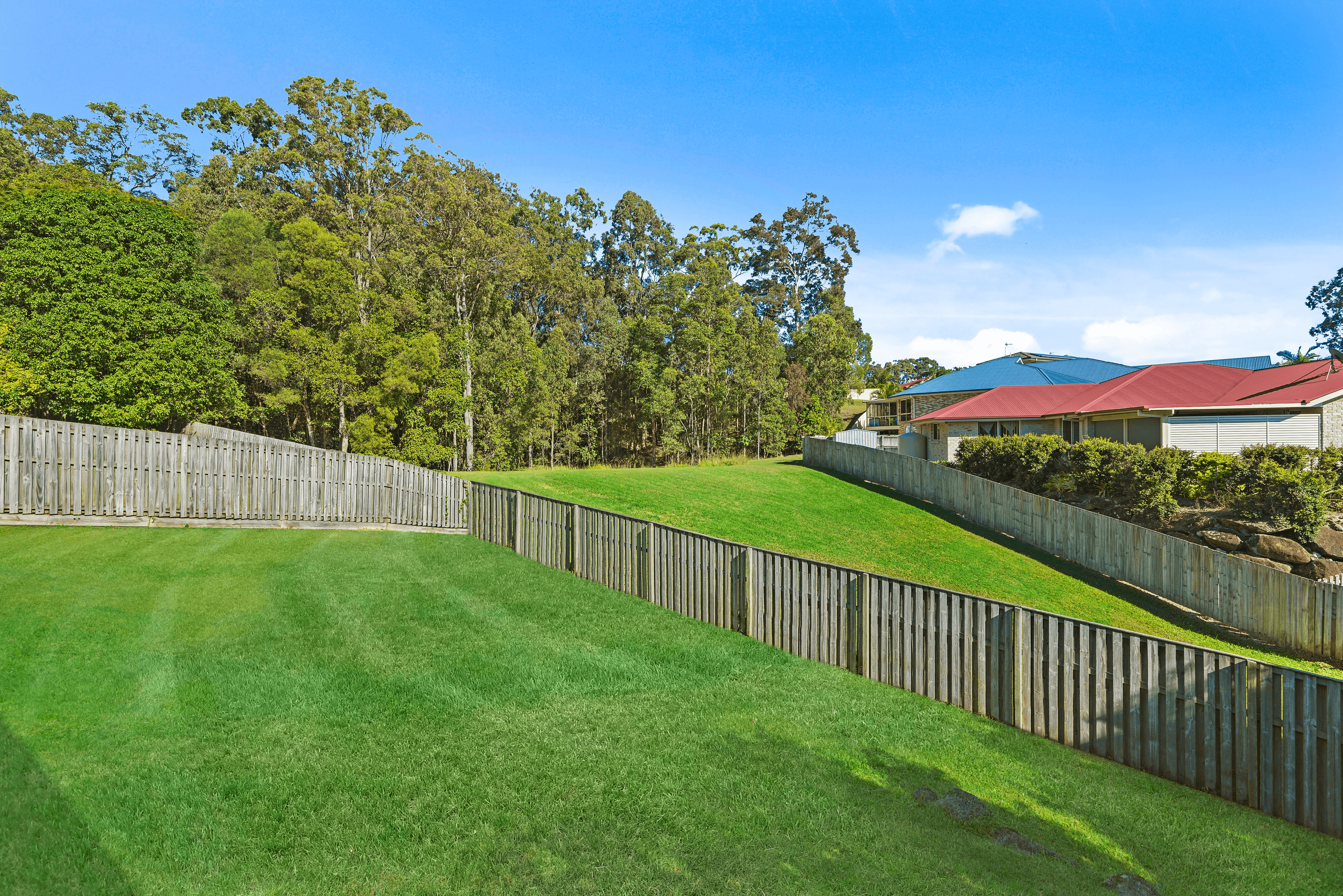 9 Laurina Court, Elanora, QLD 4221