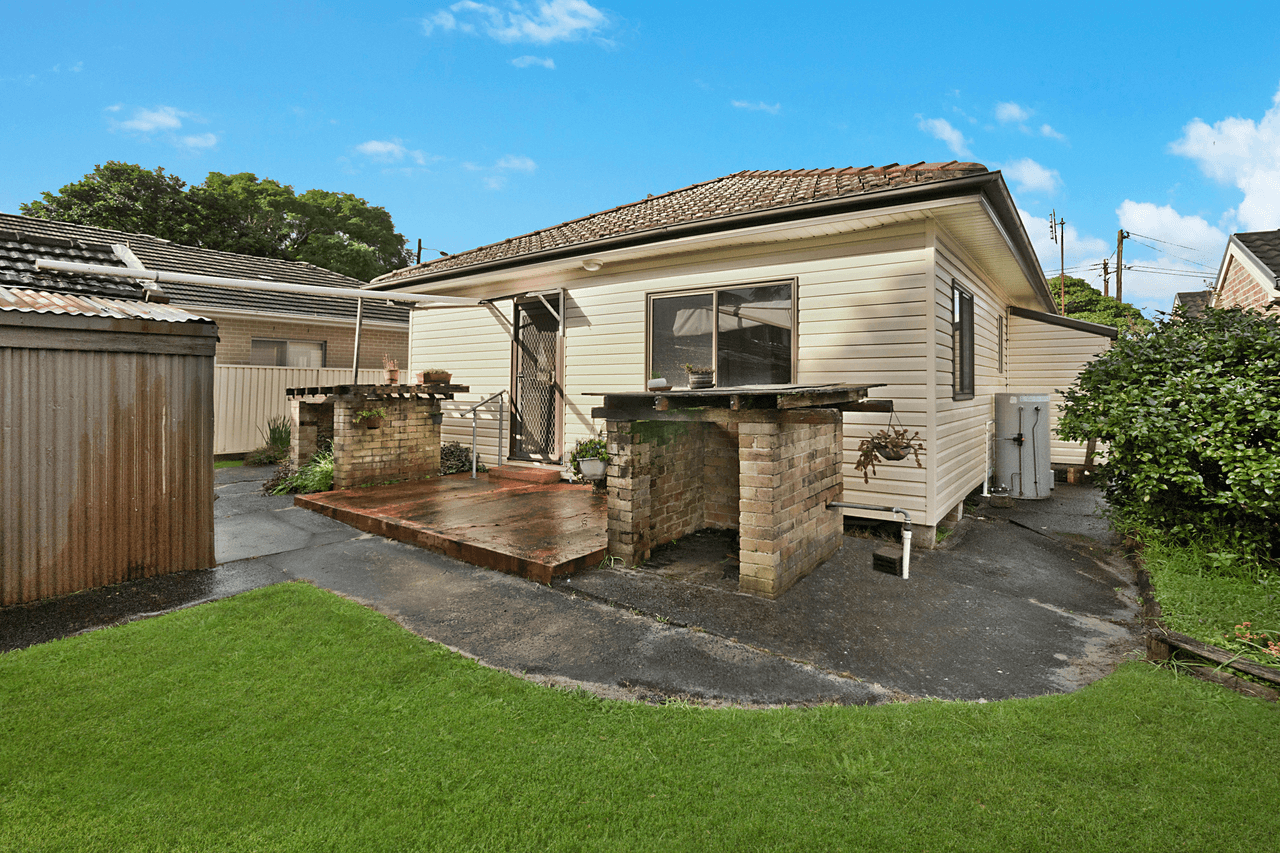 203 Blackwall Road, WOY WOY, NSW 2256