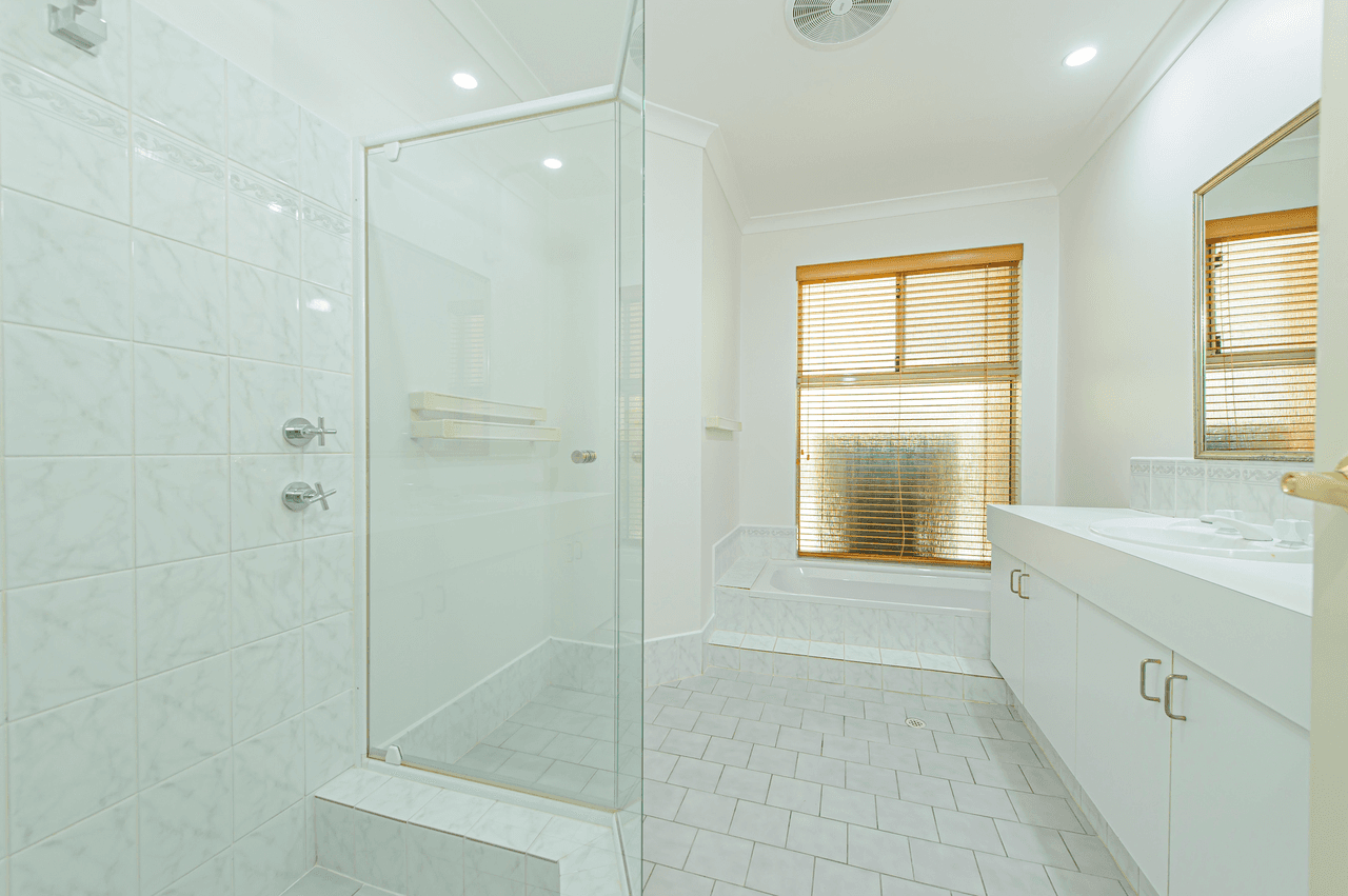 68 Hardey Road, GLEN FORREST, WA 6071
