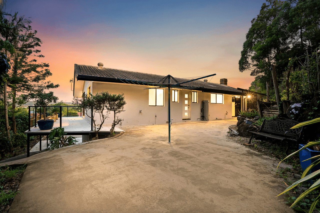 11 Bolgart Court, ELANORA, QLD 4221