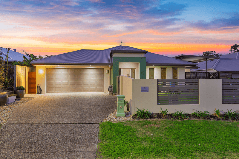 8 Pincally Crescent, ORMEAU, QLD 4208