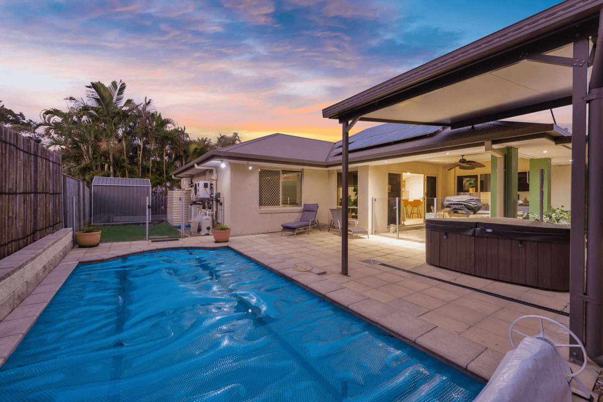 8 Pincally Crescent, ORMEAU, QLD 4208