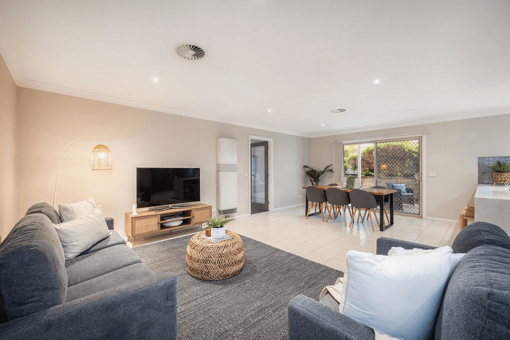 3 Whitton Drive, THURGOONA, NSW 2640