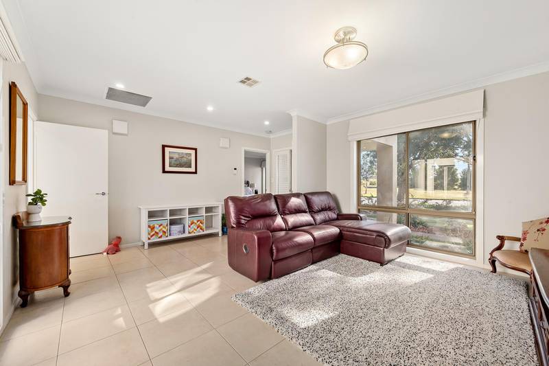 120 Dixon Drive, HOLDER, ACT 2611