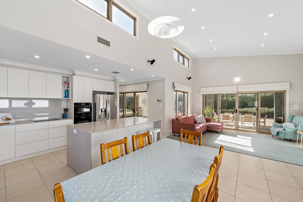 120 Dixon Drive, HOLDER, ACT 2611