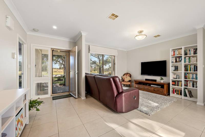 120 Dixon Drive, HOLDER, ACT 2611