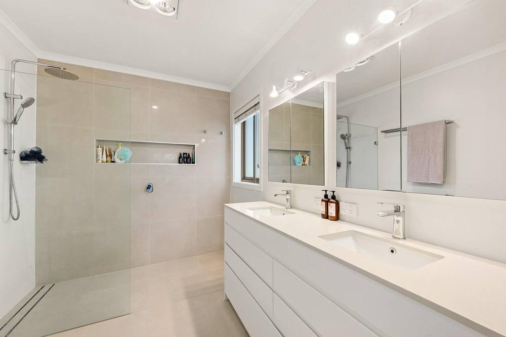 120 Dixon Drive, HOLDER, ACT 2611