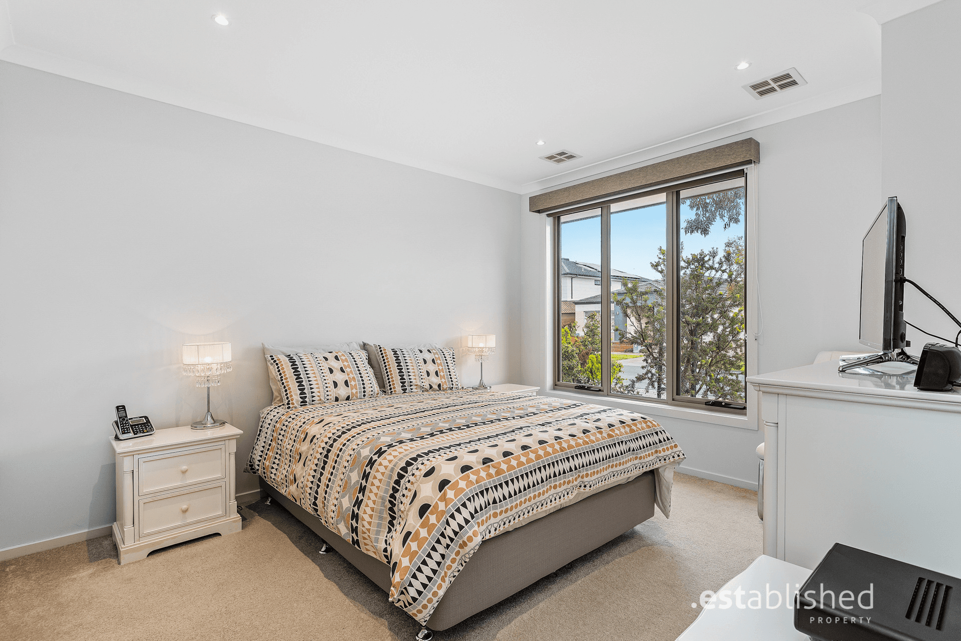 42 Stoneyfell Road, POINT COOK, VIC 3030